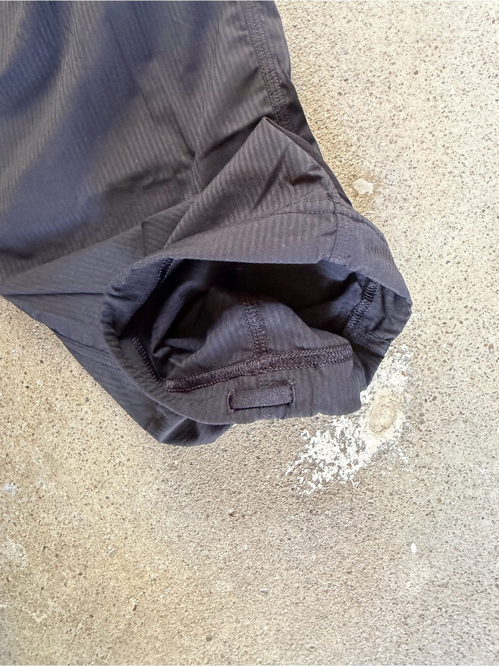 Lululemon Dance Studio Mid Rise Pants Short Black Size 2 Activewear Athleisure - Picture 12 of 12